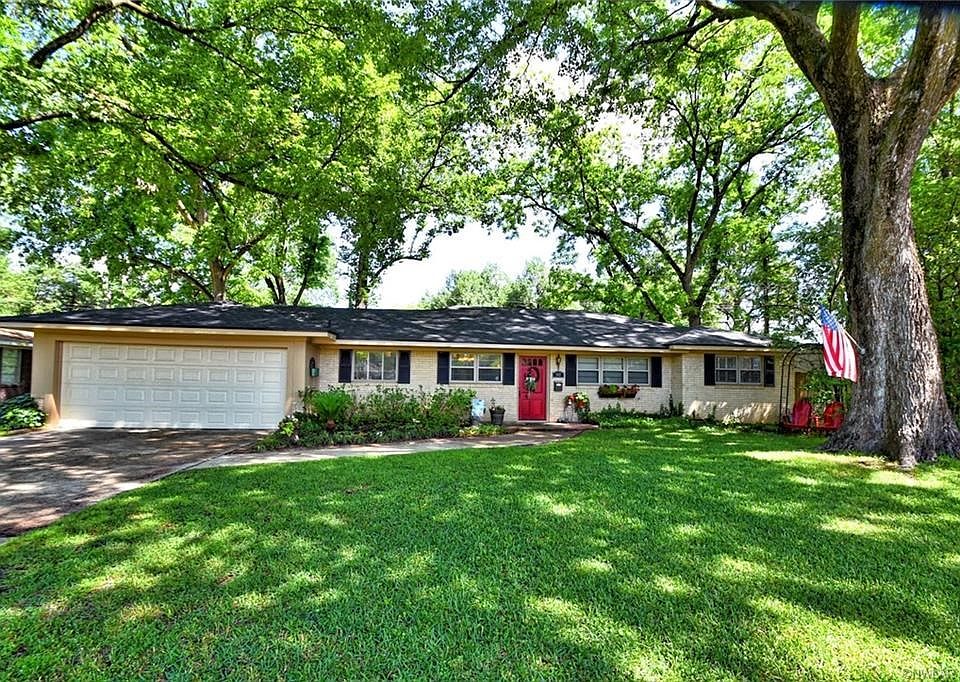 102 Swedes Avenue in the Broadmoor Neighborhood of Shreveport, LA
