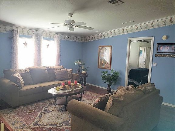 3rd image of 5 Morington Ln