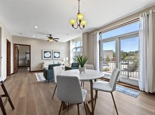 843 Quarry Rd APT 213, Coralville, IA 52241