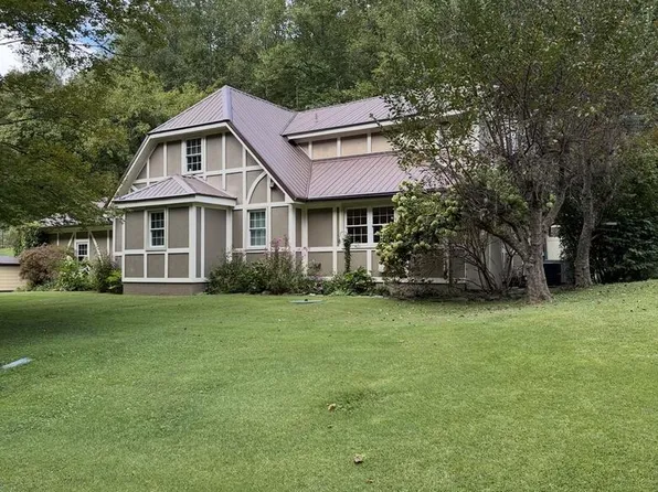 1835 Cowpen Rd, Pikeville, KY 41501