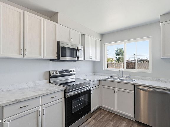 2nd image of 2206 W RANCHO Drive