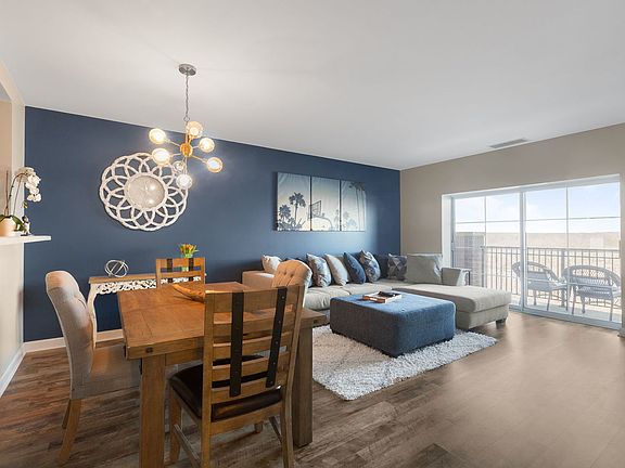 4th image of 440 W Mahogany Ct Unit 608