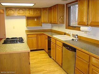 4th image of 22375 Deer Park Dr