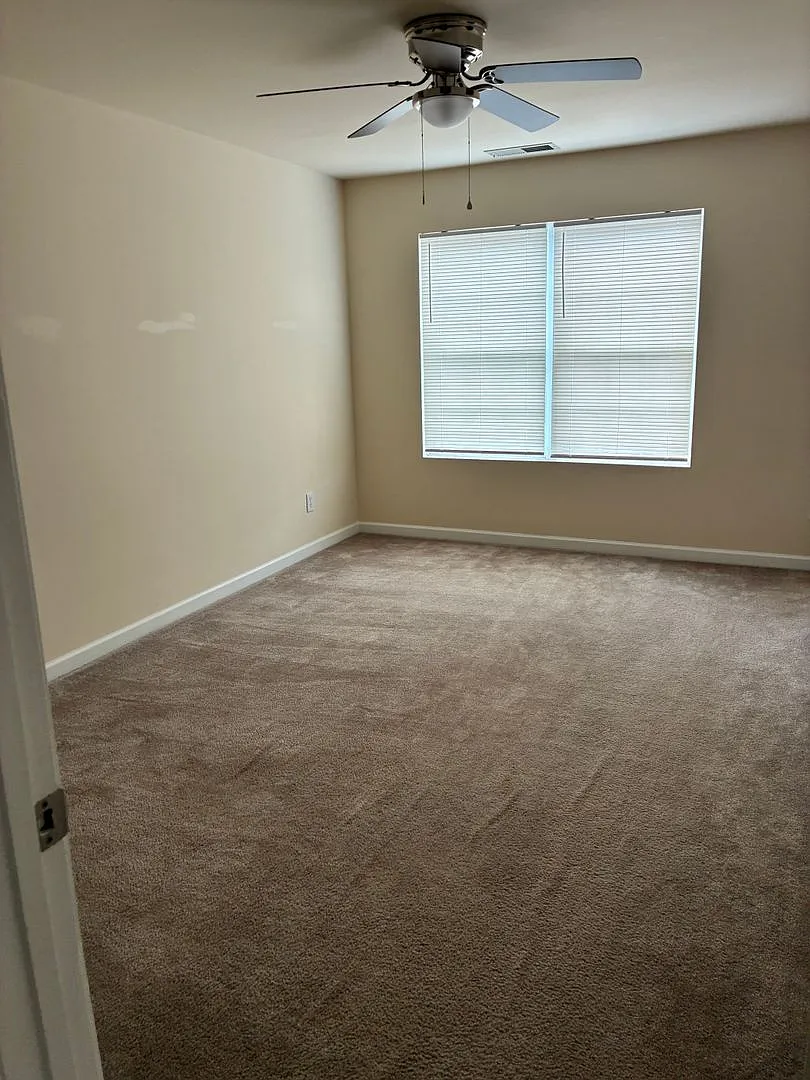 3 Bedrooms, 2.5 Bathrooms - Cartersville Rental!! — Photo 4
