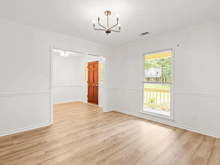 390 Steele Wood Dr — Photo 13