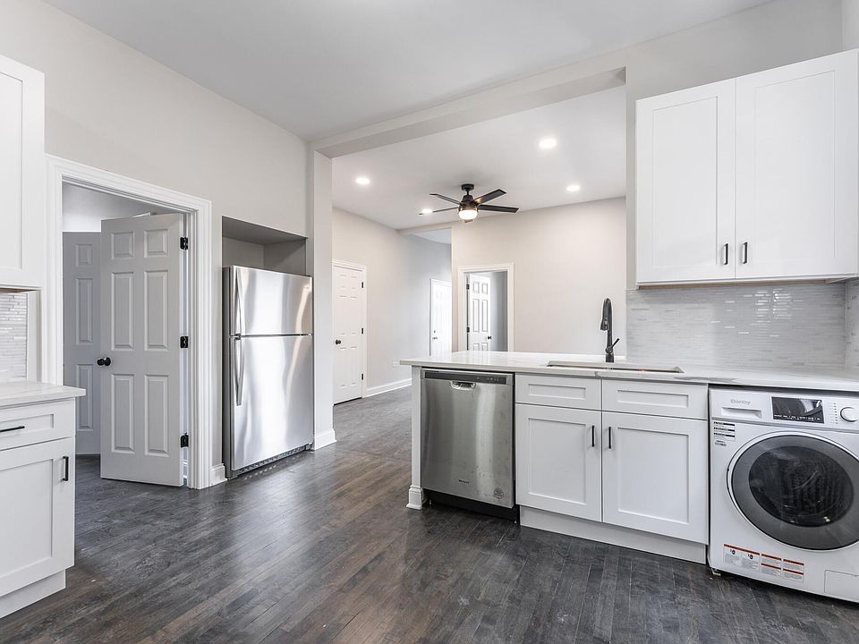 1st image of 2660 W Huron St #1R