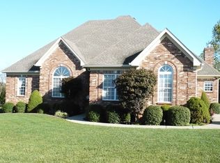 516 Creek Side Dr, Shelbyville, KY 40065