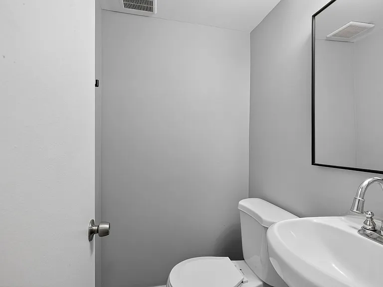 46 Village Dr — Photo 16