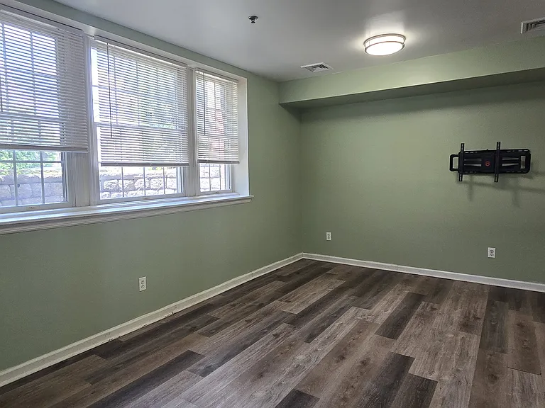 280 Grand Ave #1A — Photo 8
