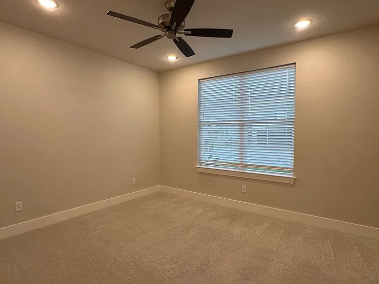 7035 Hillside Ave — Photo 5