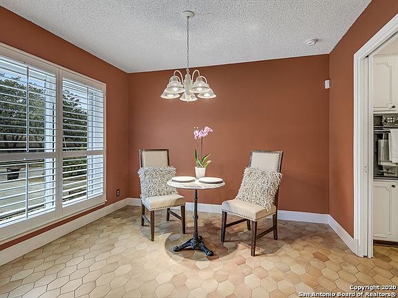 5th image of 1726 Deer Run St