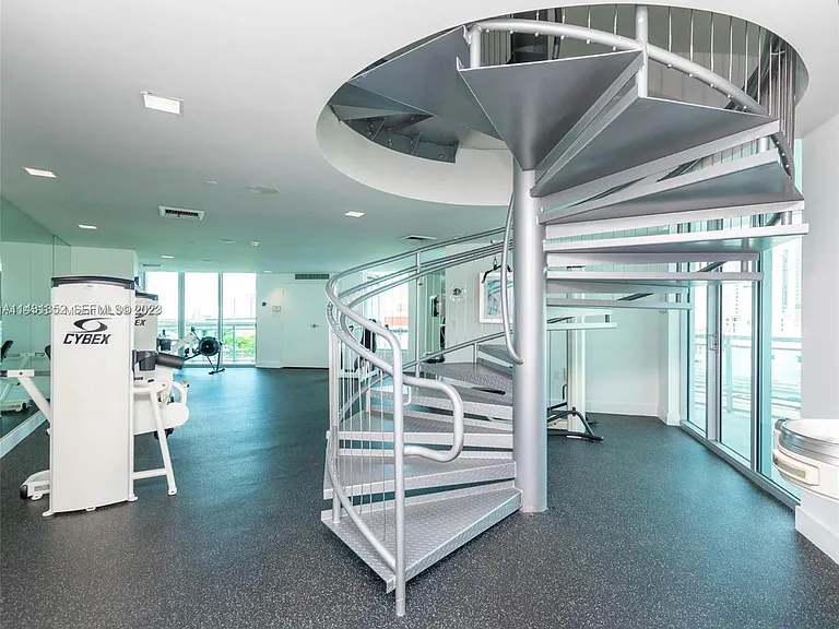 350 S Miami Ave #1300 — Photo 4