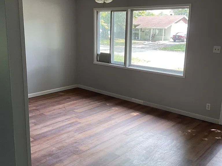 113 Saint Thomas Ln — Photo 16