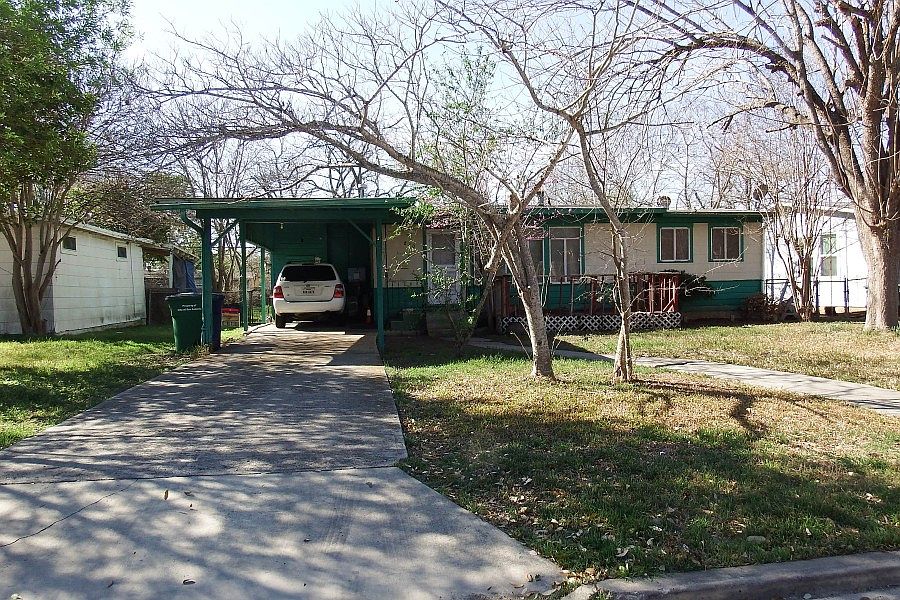 1st image of 830 Cravens Ave