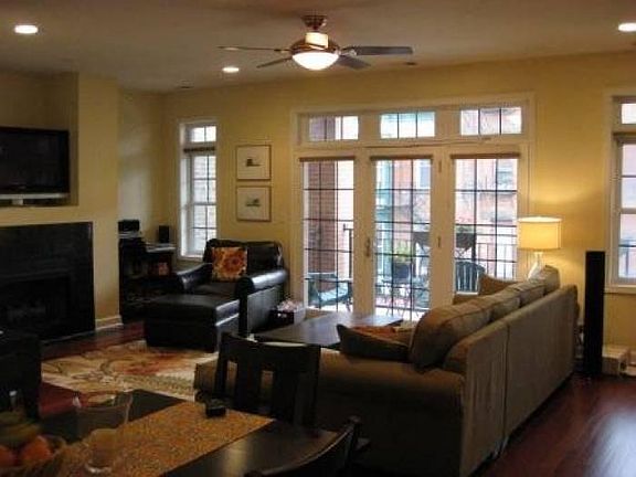2nd image of 1531 N Milwaukee Ave APT 3