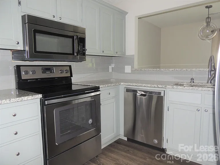 9252 Kings Canyon Dr — Photo 10