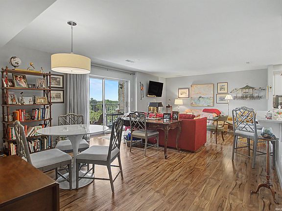 4th image of 600 S Cullen Ave APT 907