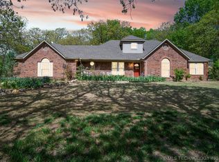4200 Rustic Rd, Sand Springs, OK 74063