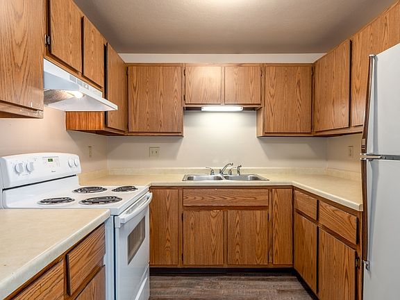 2nd image of 1721 Lenwood Ave APT 16