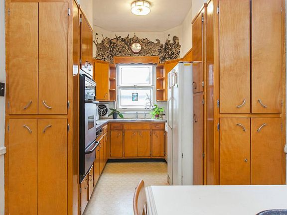 4th image of 2128 79th St Fl 1