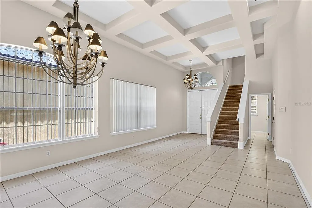 4 bed, 3.0 bath, 2660 sqft, $4,100 — Photo 4