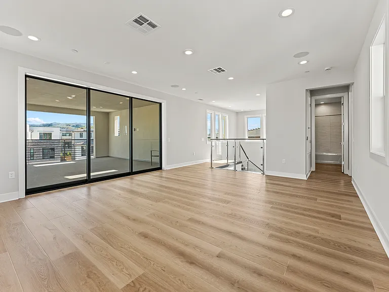 209 Stage — Photo 11