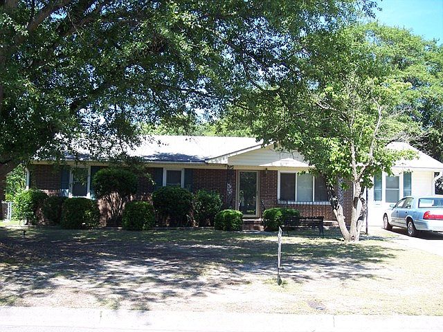 2nd image of 258 Hinman Dr
