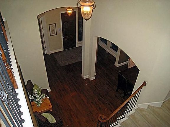 2nd image of 1404 Woodhaven Dr