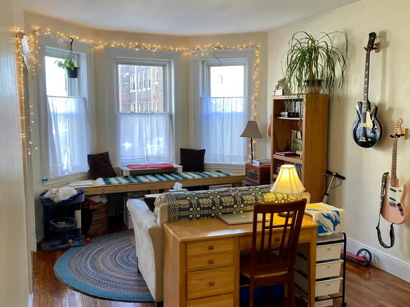 233 Kelton St, Allston, MA