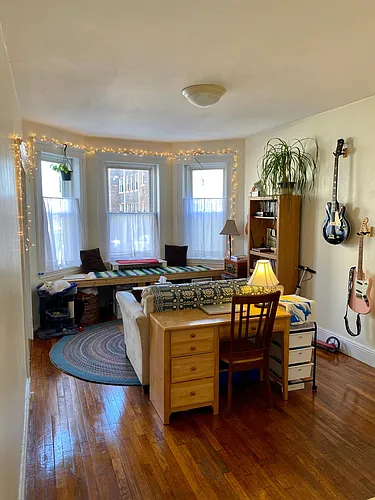 233 Kelton St Photo 1