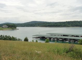 Russell Brothers Rd, Sharps Chapel, TN 37866