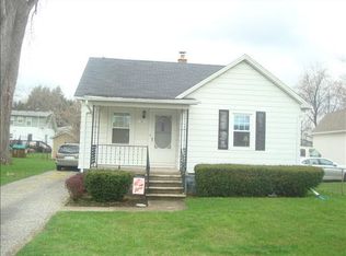 1553 Beechwood St, Monroe, MI 48162