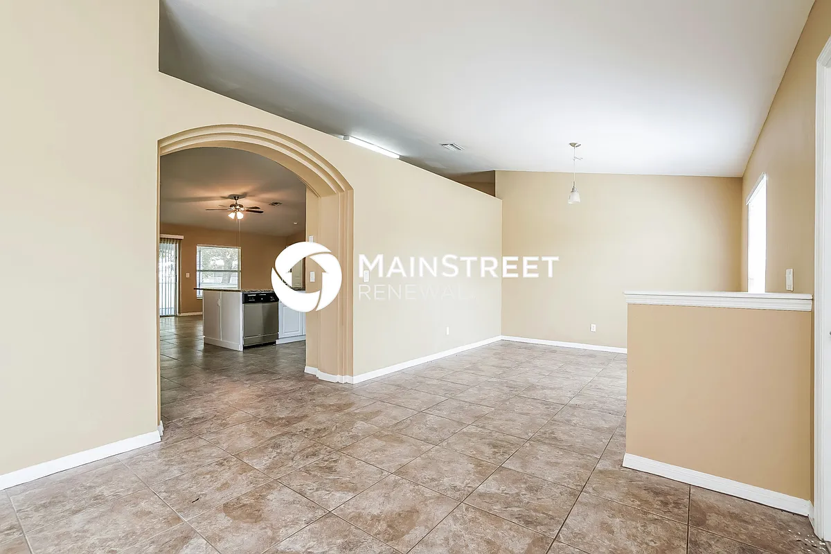 Dining Room - 3720 SW 6th Ave