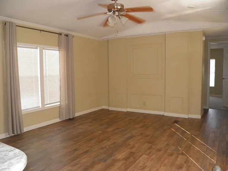 810 Gibson Rd — Photo 14