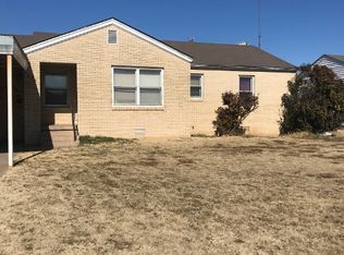 628 Circle Dr, Watonga, OK 73772