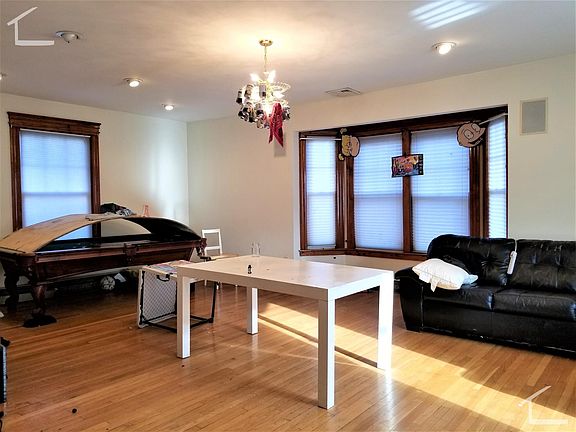 4th image of 38 Babcock St #3