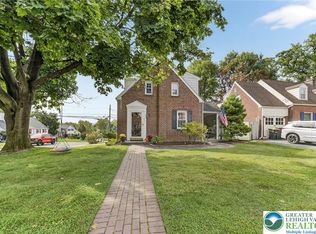 404 Florida Ave, Whitehall, PA 18052