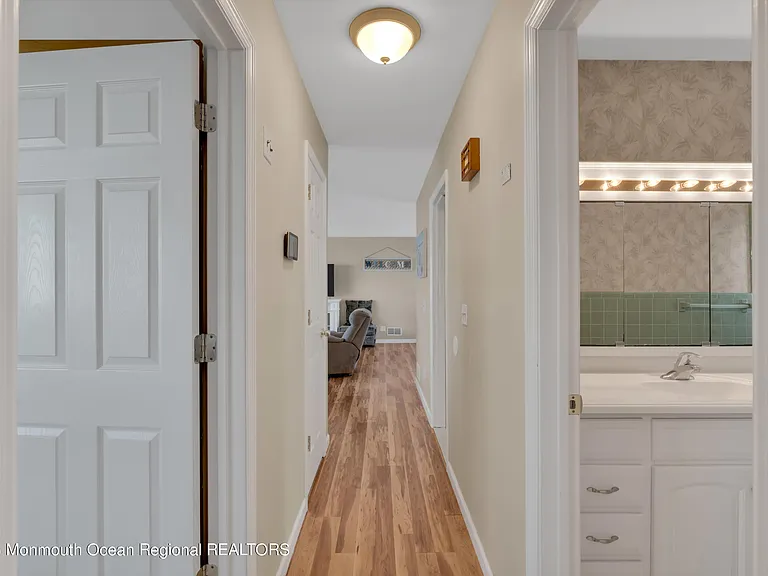 415 15th Ave — Photo 26