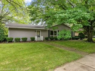 1025 Sunnymeade Trl, Dekalb, IL 60115