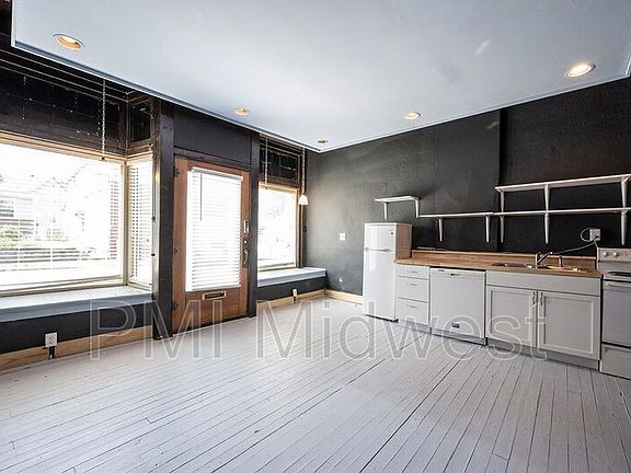 4th image of 118 E Palmer St #120