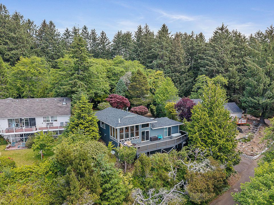 1st image of 1626 NE Regatta Way