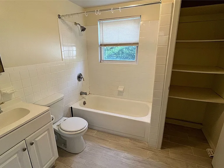 39 Altmar Ave — Photo 5