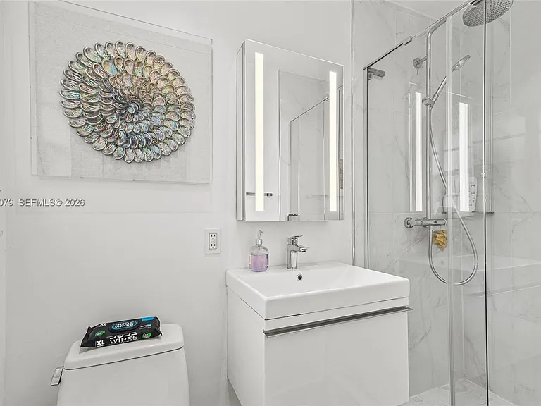 2207 NE 16th Ave — Photo 39