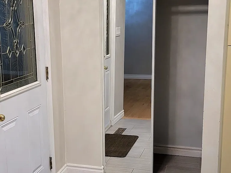 2498 Harman Ct — Photo 2