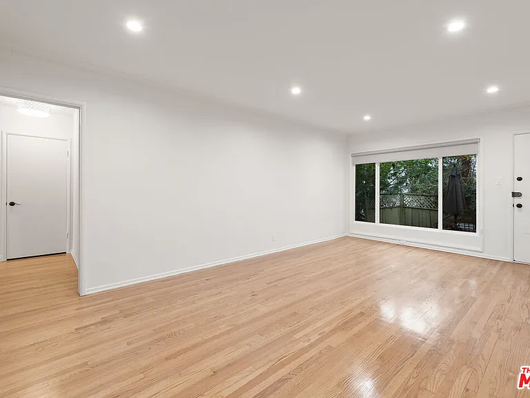 1208 N Crescent Heights Blvd #4 — Photo 10