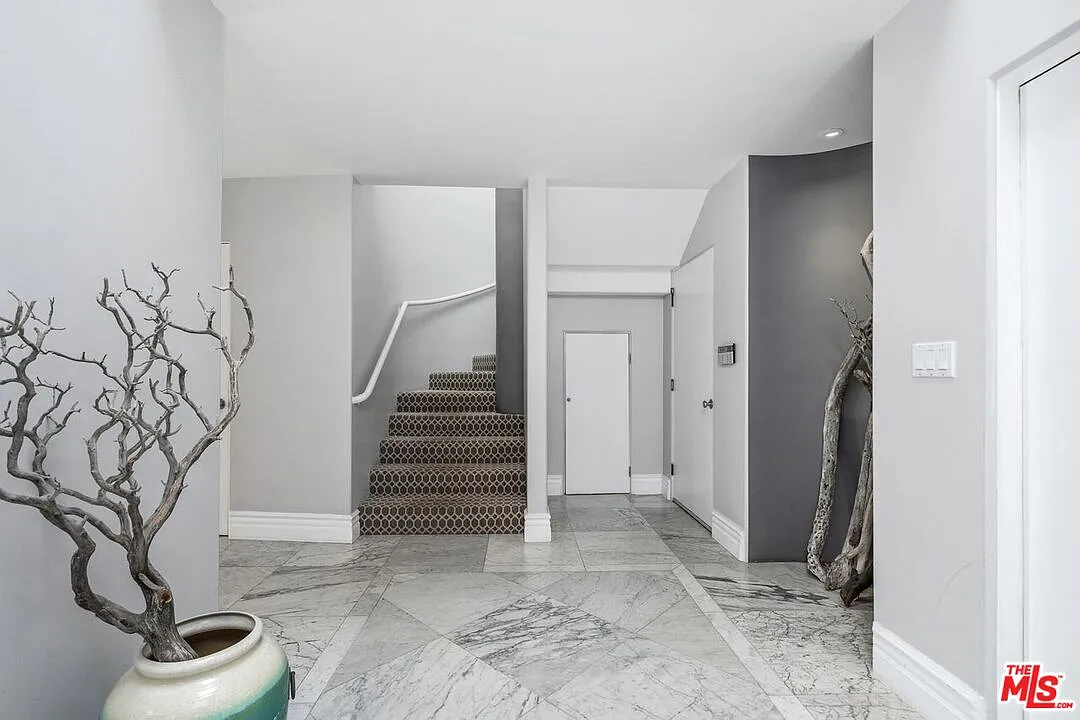 3 bed, 3.5 bath, 3344 sqft, $16,000 — Photo 4