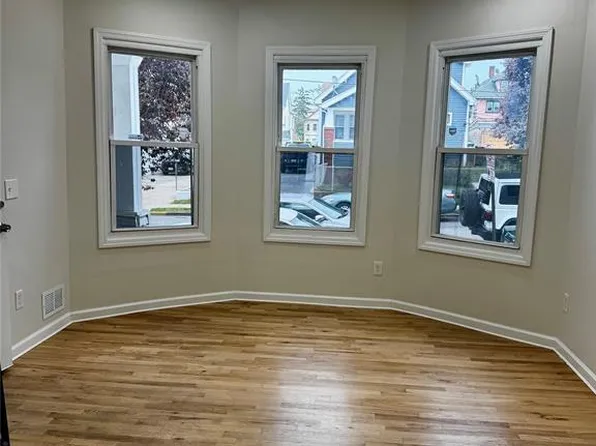 1022 E 22nd St #1, Paterson, NJ 07513