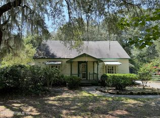 405 N Oak Ave, Florahome, FL 32140