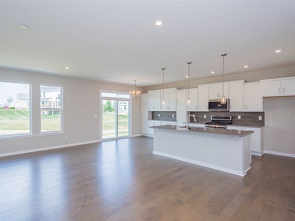 5th image of 1410 Poplartree Pl