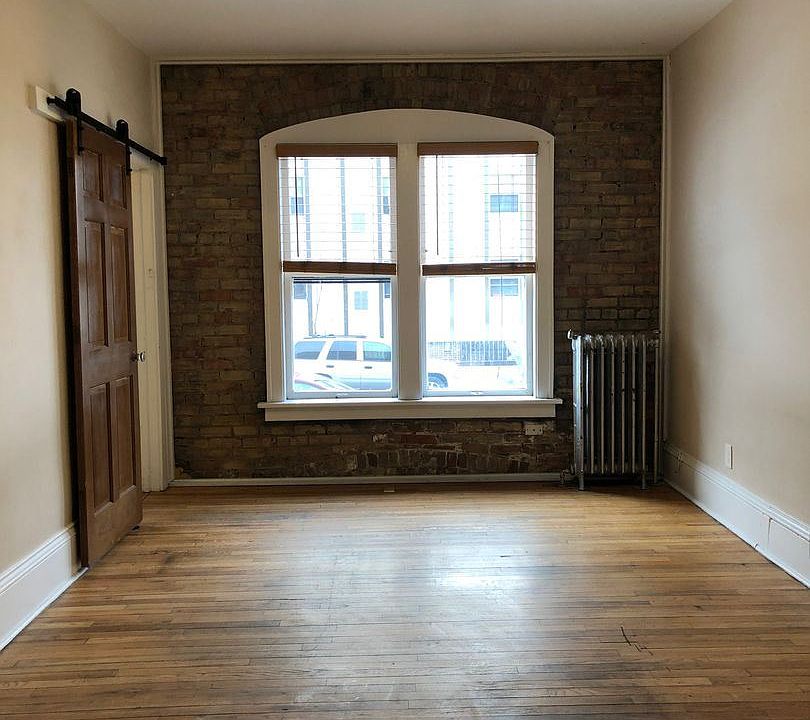 1st image of 203 E 19th St #8475416